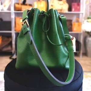 LV EPI PETITE NOE GREEN BUCKET BAG + MATCHING LV WALLET ( LV BUNDLE )